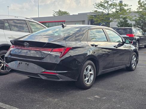 Used 2021 Hyundai Elantra SE FWD image 7