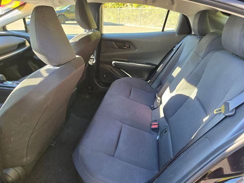 Used 2024 Toyota Prius LE image 9
