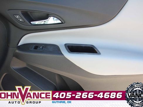 Used 2020 Chevrolet Equinox LS image 14