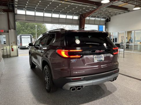 Used 2025 GMC Acadia Elevation image 6