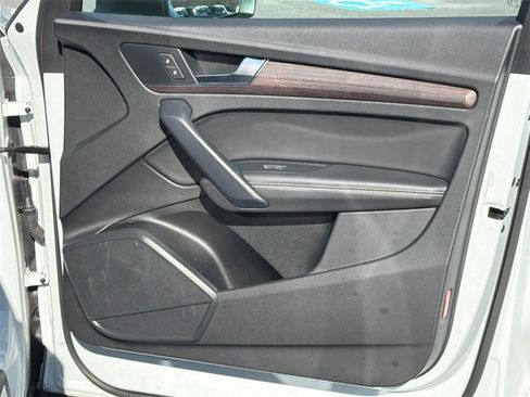 Used 2021 Audi Q5 2.0T Premium Plus w/ Premium Plus Package image 14