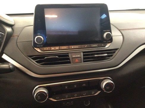 Used 2022 Nissan Altima 2.5 SR FWD image 22