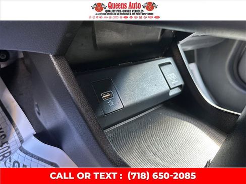 Used 2022 Honda HR-V LX image 39