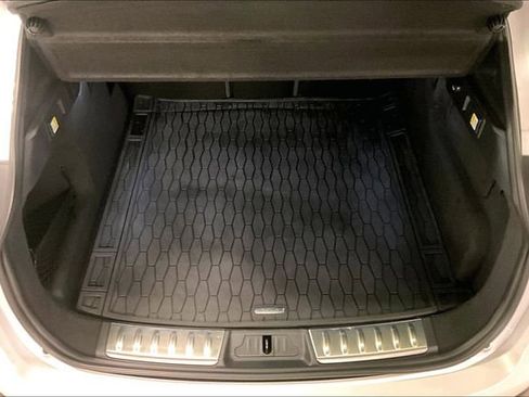 Certified 2024 Jaguar F-PACE R-Dynamic S image 33