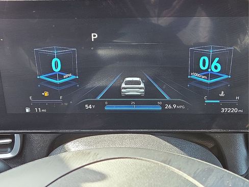 Used 2023 Hyundai Elantra SEL w/ Convenience Package image 29