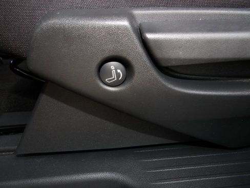 Certified 2024 Nissan Pathfinder S image 23