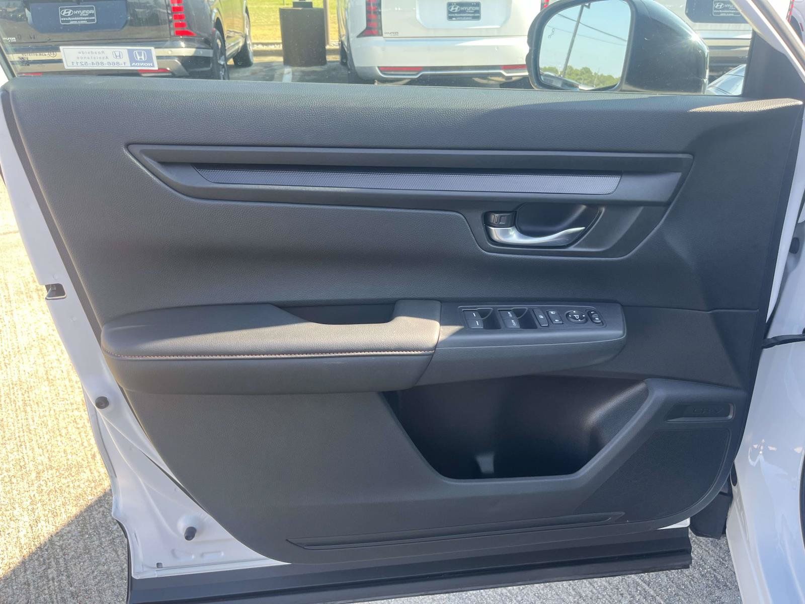 Used 2026 Honda CR-V Sport image 12