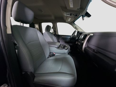 Used 2018 RAM 1500 Classic SLT RWD image 28