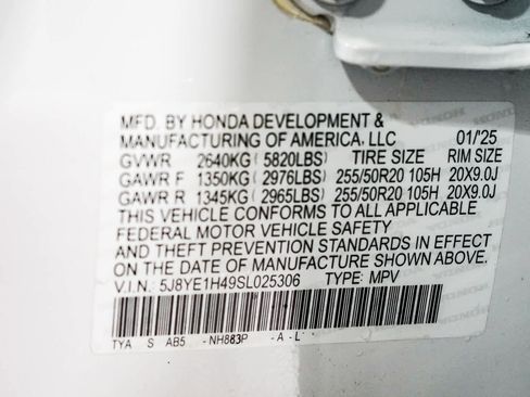 Used 2025 Acura MDX SH-AWD w/ Technology Package image 34