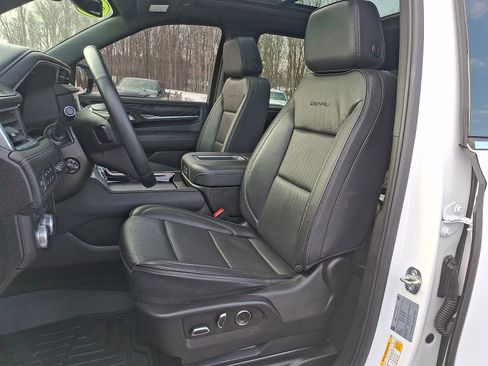 Certified 2023 GMC Yukon Denali image 14