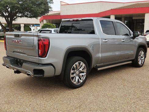 Used 2025 GMC Sierra 1500 Denali AWD/4WD image 4