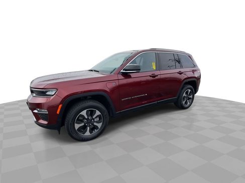 Used 2024 Jeep Grand Cherokee Limited 4xe image 4