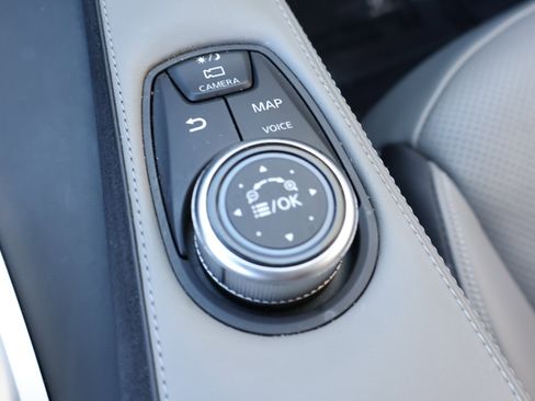 Certified 2023 INFINITI QX50 Sensory image 30