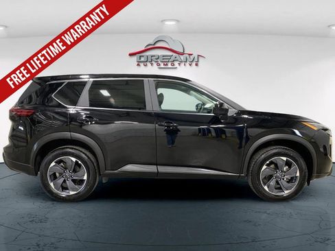 Used 2025 Nissan Rogue SV FWD image 18