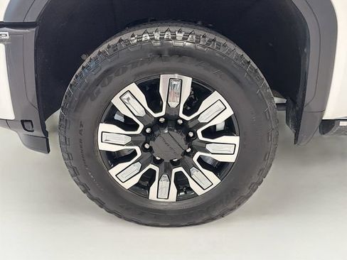 Used 2025 GMC Sierra 3500 Denali w/ Denali Reserve Package AWD/4WD image 26