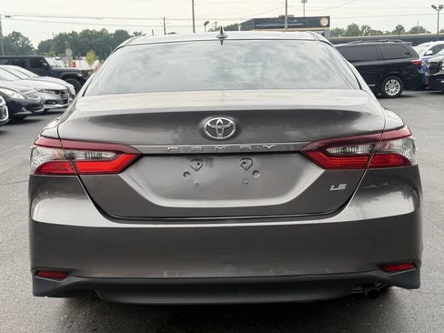 Used 2021 Toyota Camry LE FWD image 4