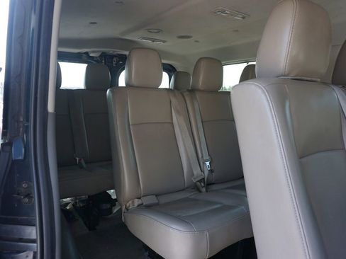 Used 2019 Nissan NV 3500 SL image 16