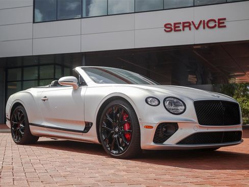 Used 2024 Bentley Continental GT Speed image 25