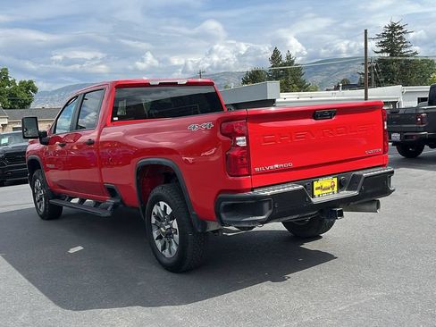 Used 2025 Chevrolet Silverado 2500 Custom w/ Custom Value Package AWD/4WD image 7