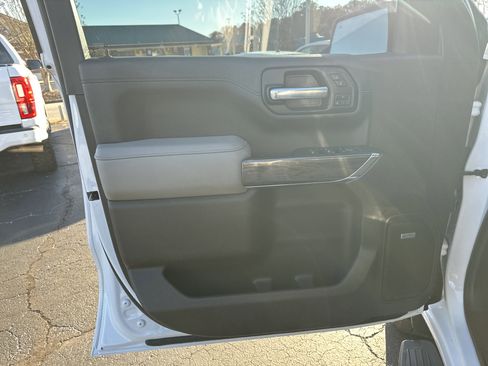 Used 2021 Chevrolet Silverado 1500 LTZ w/ LTZ Premium Package image 11