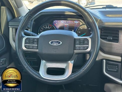 Used 2023 Ford Expedition Limited AWD/4WD image 19