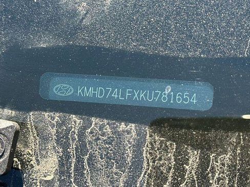 Used 2019 Hyundai Elantra SE FWD image 3