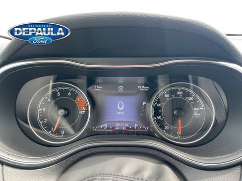 Used 2020 Jeep Cherokee Trailhawk w/ Cold Weather Group AWD/4WD image 2