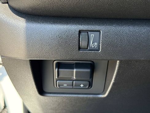 Used 2023 Chevrolet Colorado Trail Boss w/ LPO, Dark Essentials Package AWD/4WD image 39