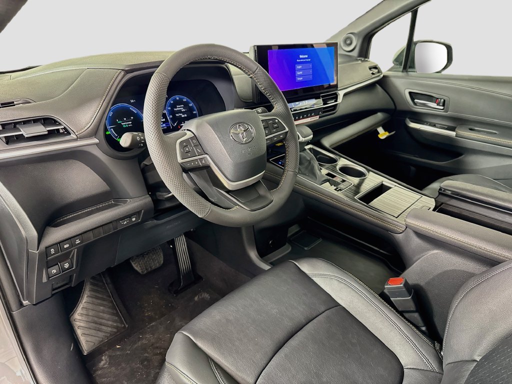 New 2026 Toyota Sienna XLE Woodland Edition AWD/4WD image 19