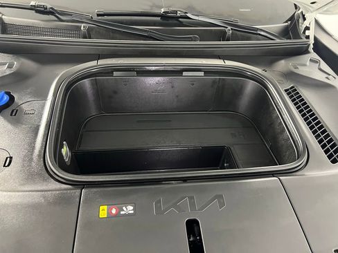 Used 2024 Kia EV9 Wind image 34