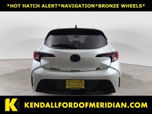 Used 2025 Toyota Corolla Hatchback w/ SE Package image 4