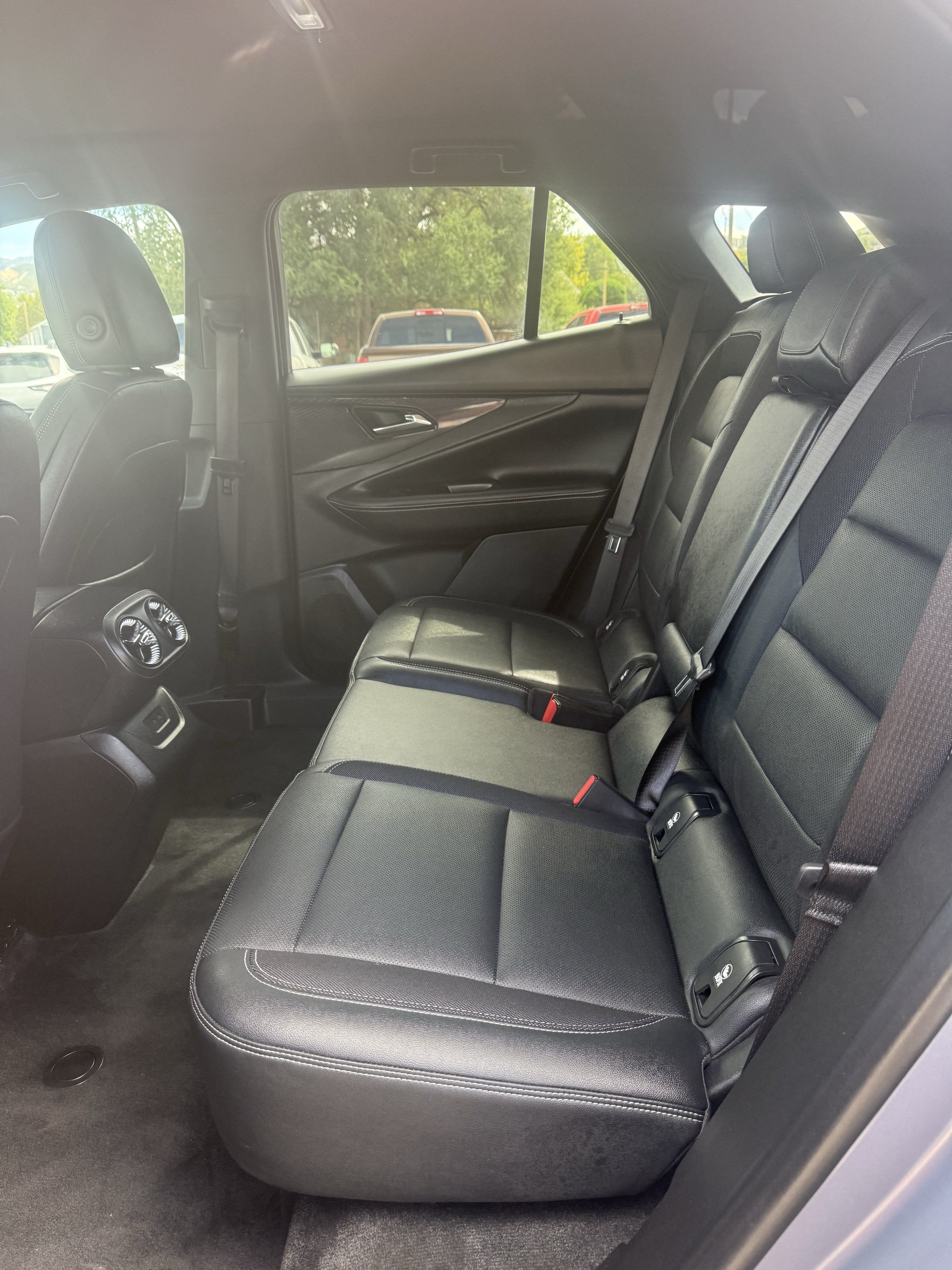 Used 2024 Chevrolet Blazer EV LT AWD/4WD image 15