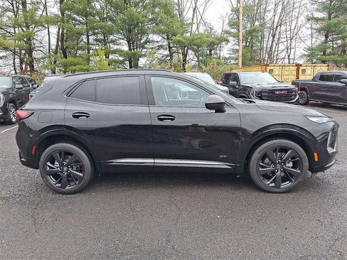 Certified 2025 Buick Envision Sport Touring image 7