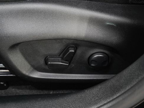 Used 2023 Jeep Compass Limited AWD/4WD image 23