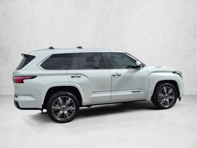Used 2024 Toyota Sequoia Capstone AWD/4WD image 9