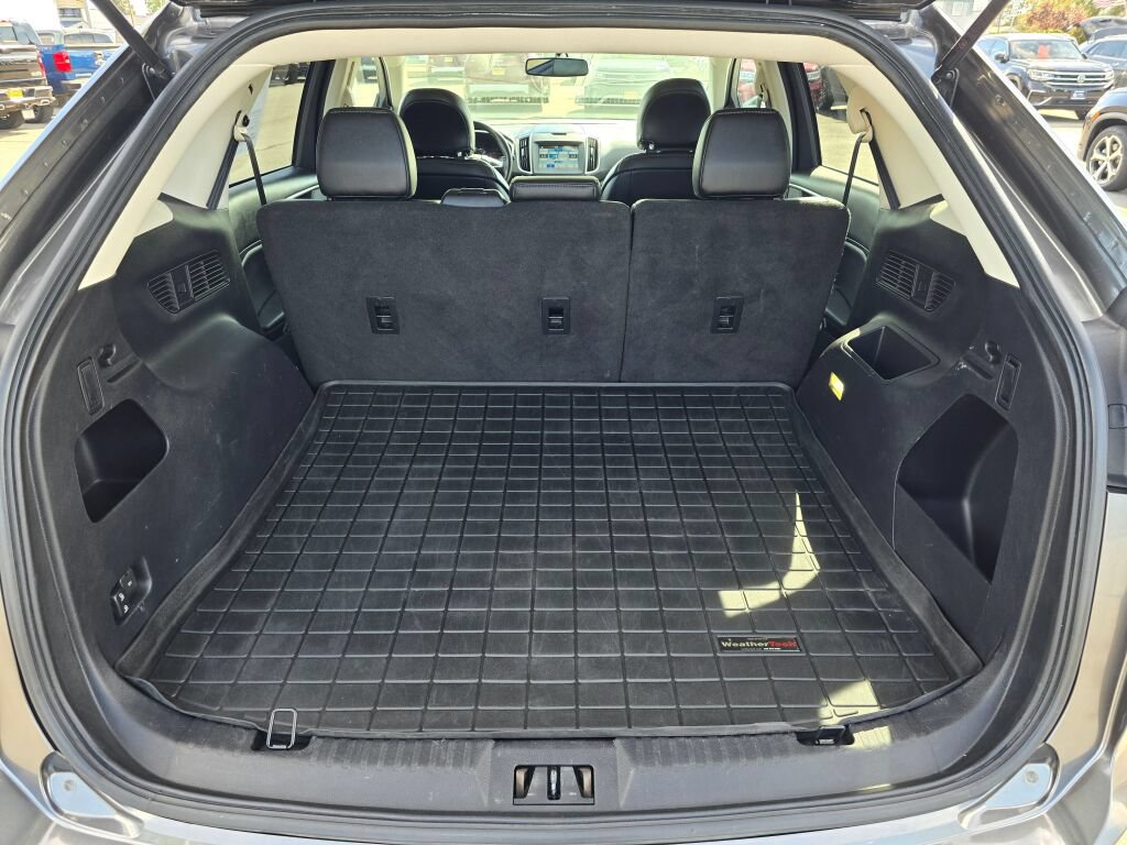 Used 2016 Ford Edge SEL w/ Equipment Group 201A AWD/4WD image 15