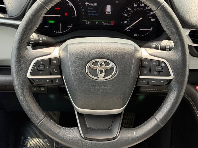 Certified 2026 Toyota Sienna XLE FWD image 15