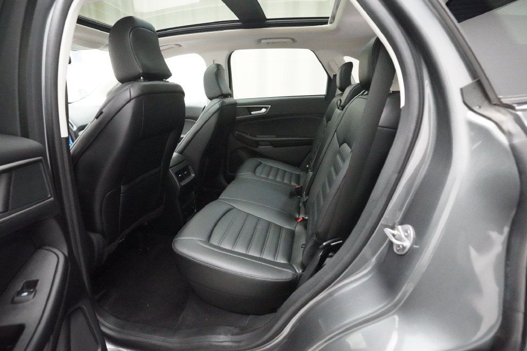 Used 2024 Ford Edge SEL w/ Convenience Package AWD/4WD image 16