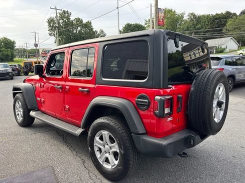 Used 2019 Jeep Wrangler Unlimited Sport S AWD/4WD image 4