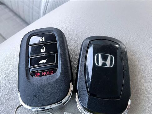 Used 2024 Honda HR-V LX image 14