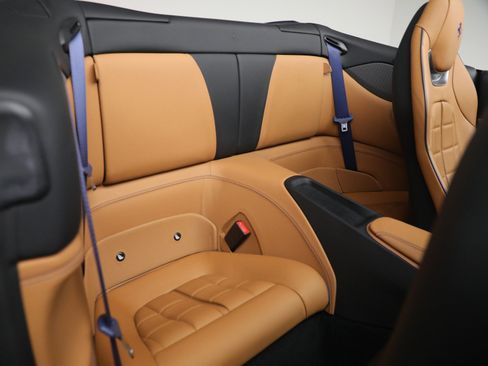 Certified 2020 Ferrari Portofino image 20