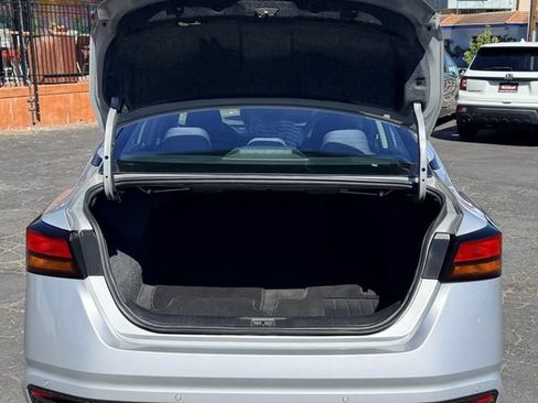 Used 2021 Nissan Altima 2.5 SV FWD image 13