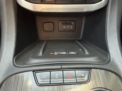 Used 2020 GMC Acadia SLT w/ Driver Alert Package II AWD/4WD image 31