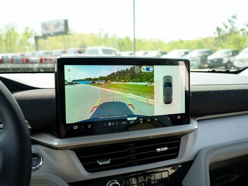 New 2026 Ford Explorer Active w/ Active Comfort Package RWD image 25