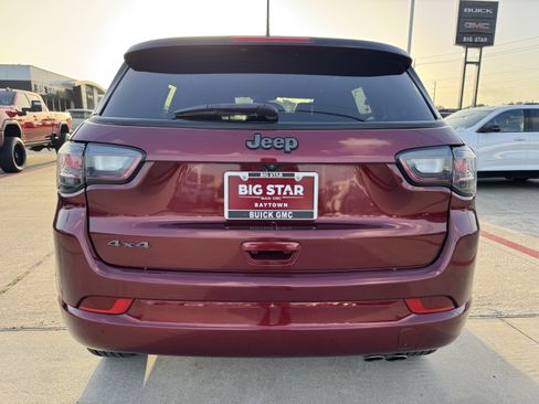 Used 2022 Jeep Compass High Altitude AWD/4WD image 7