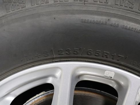 Used 2023 Chrysler Pacifica Touring-L FWD image 40