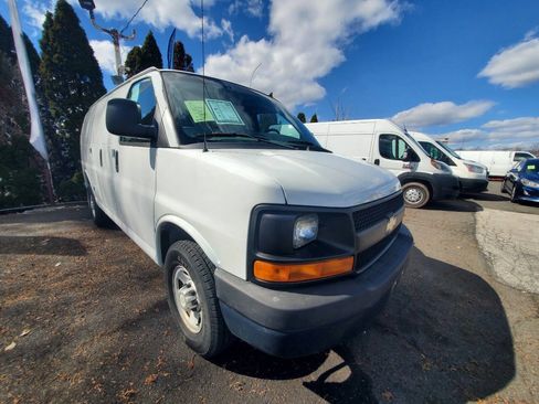 Used 2011 Chevrolet Express 2500 2500 3dr Cargo Van w/ 1WT image 7