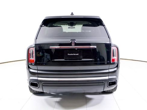 Used 2023 Rolls-Royce Cullinan w/ Technology Package AWD/4WD image 29