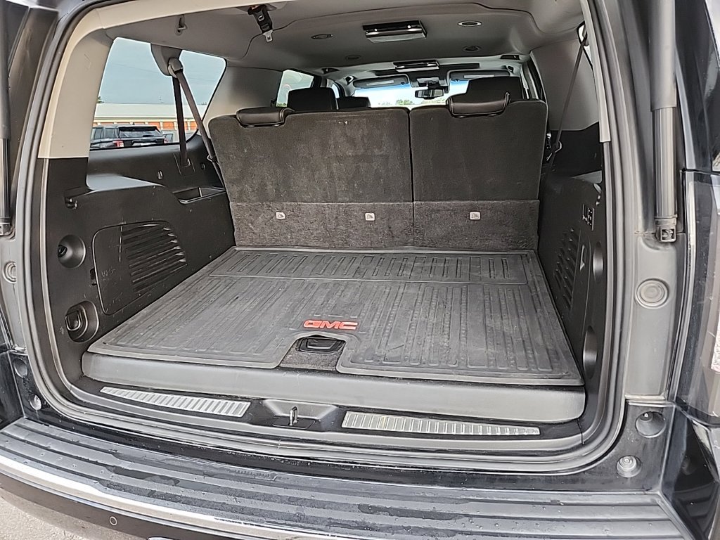 Used 2016 GMC Yukon XL Denali w/ Open Road Package AWD/4WD image 7