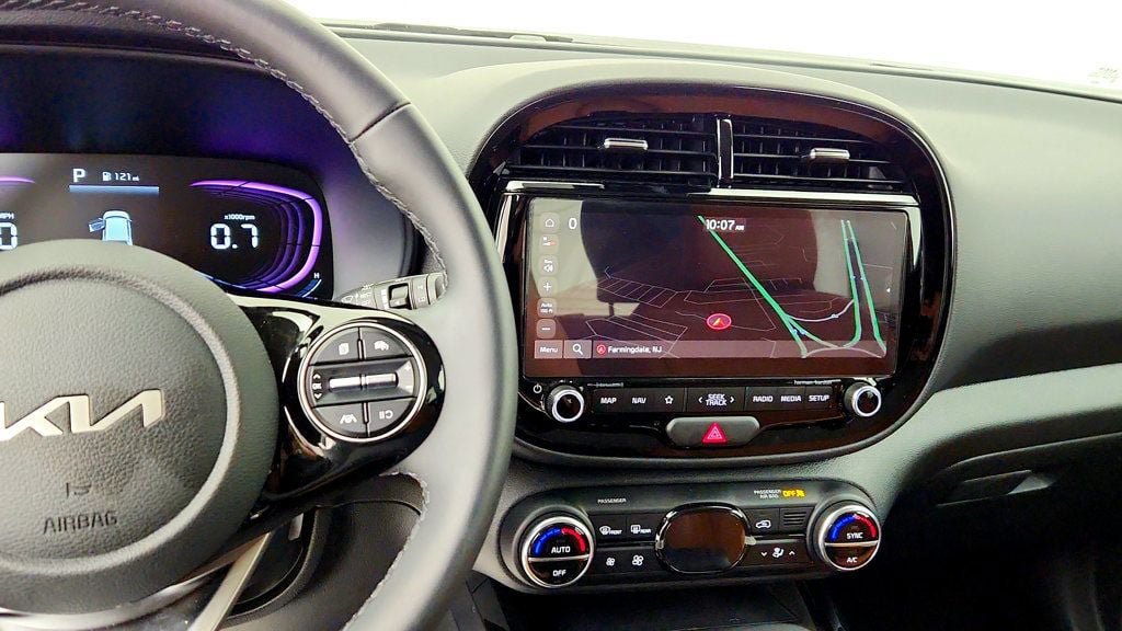 Used 2025 Kia Soul EX FWD image 17